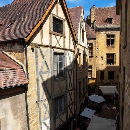 "Les Appartements De Betty C" Studio Medieval Sarlat-la-Canéda Exterior photo